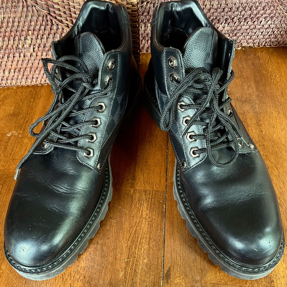 Louis Vuitton damier  graphite men’s ankle boots size 7